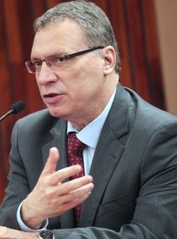 Ex-ministro da Justiça explica porque partido Novo e decisão de André Mendonça não tem amparo legal