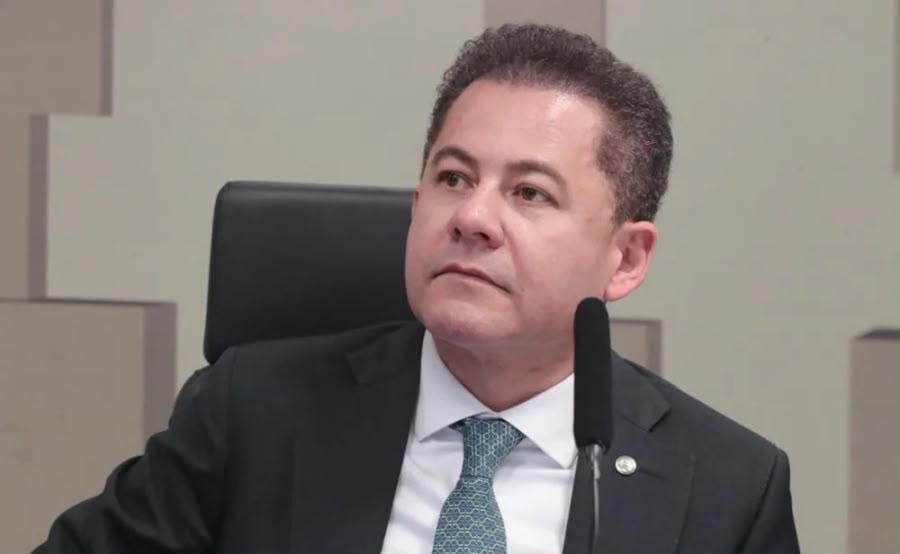 Deputado do PL comercializava “influência” no STF, STJ e TSE, aponta Polícia Federal